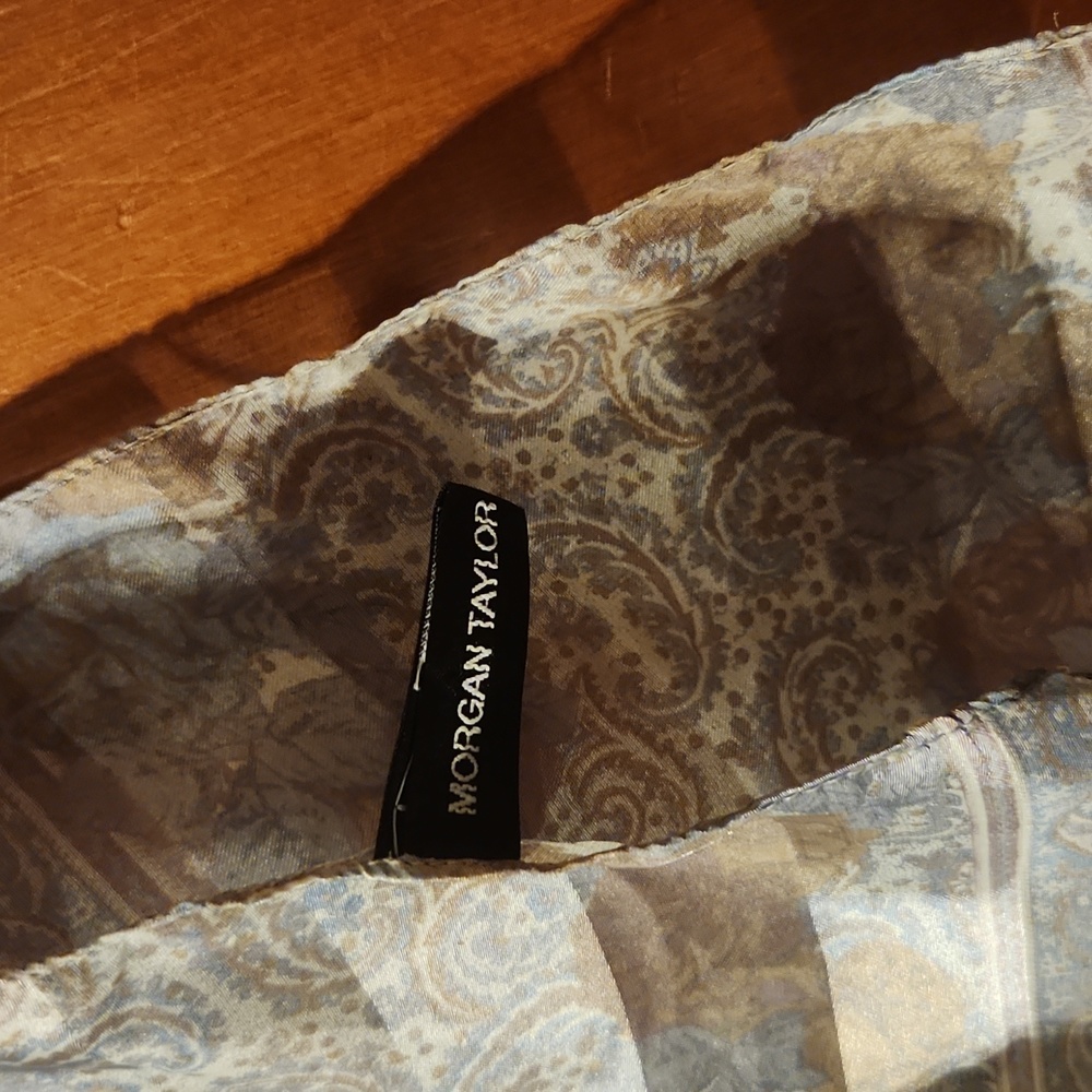 Scarf - Picture 2 of 2